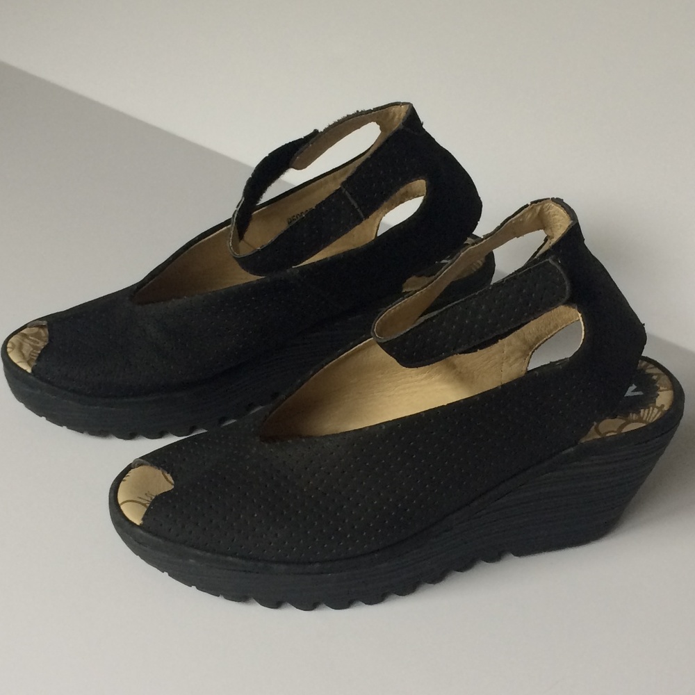 Fly London Black Nubuck Leather Platform Yala Perf